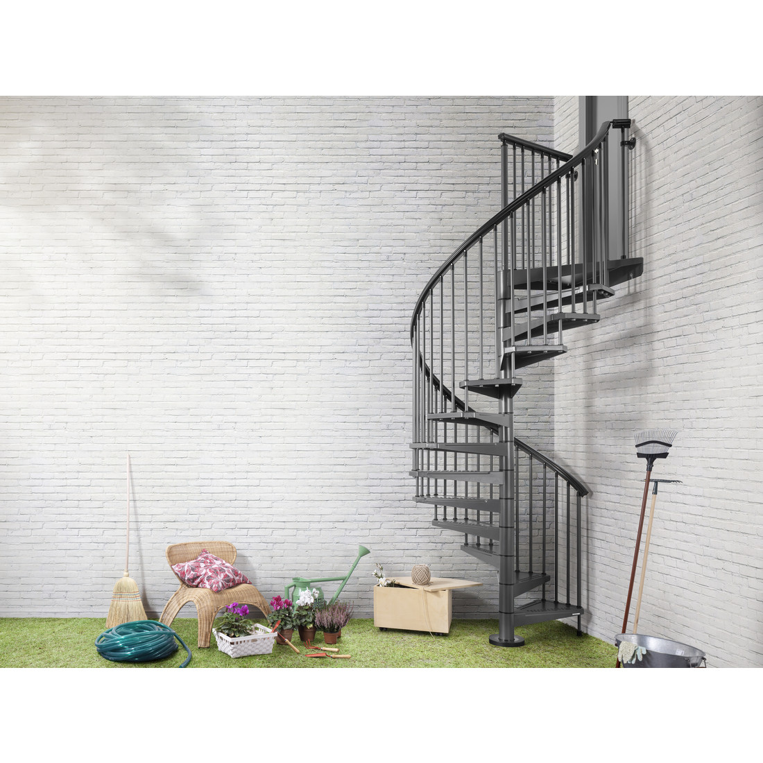 Escalier LUCIA Online - rampe acier diamètre 140